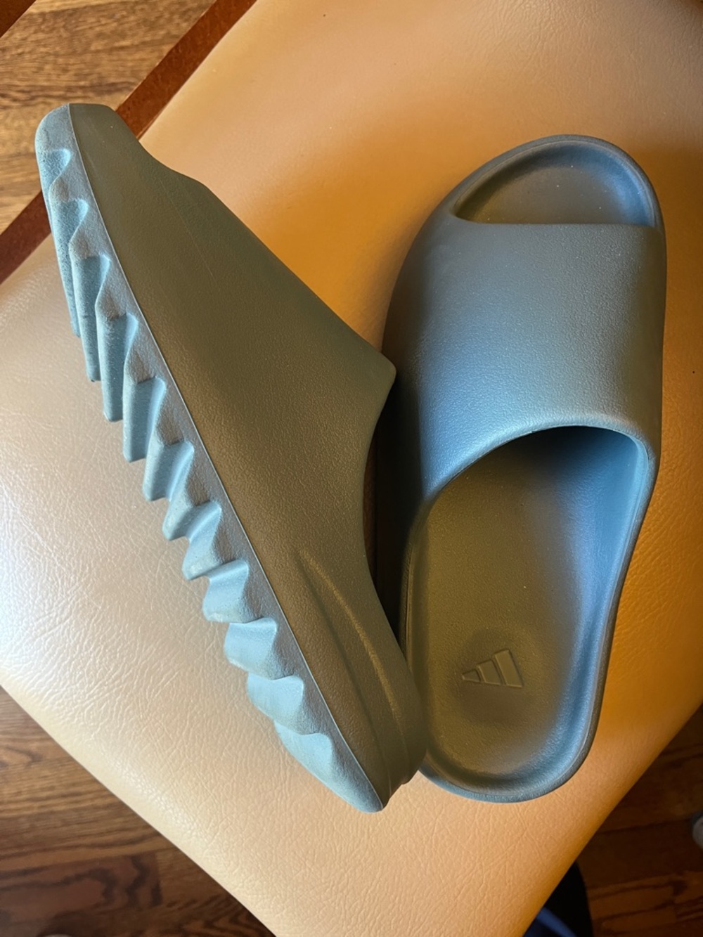 Yeeze adidas Slip-On Slides in Marine blue no box
